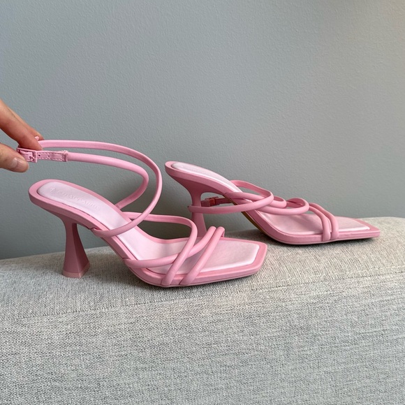 Stradivarius strappy heeled sandal in Barbie Pink 37 - Picture 7 of 10